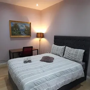  Privatunterkunft Comfy Fenia