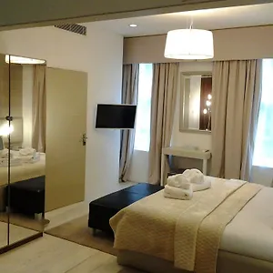 Aparthotel Room Home Stay, Londen